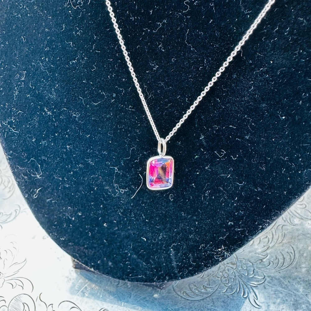 925 Silver Necklace with Purple Pendant - Picture 2 of 3